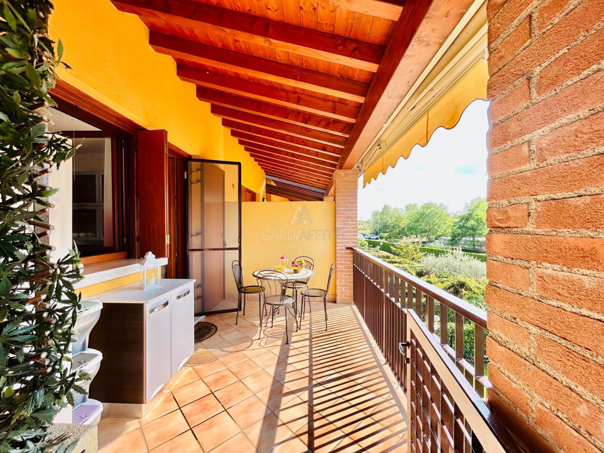 Artemide Apartment - A Soli 150M Dal Lago Di Garda 西尔米奥奈 外观 照片