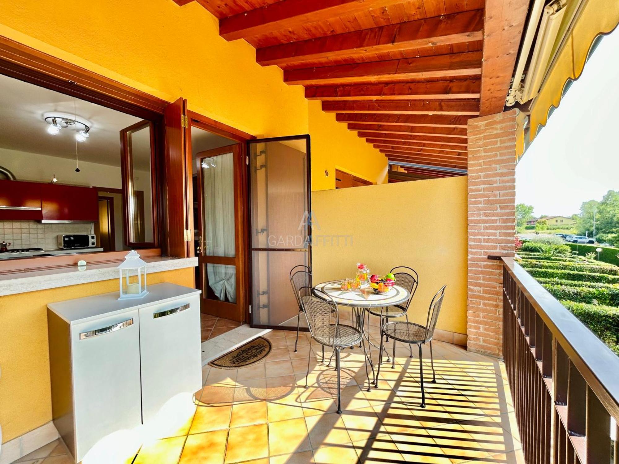 Artemide Apartment - A Soli 150M Dal Lago Di Garda 西尔米奥奈 外观 照片