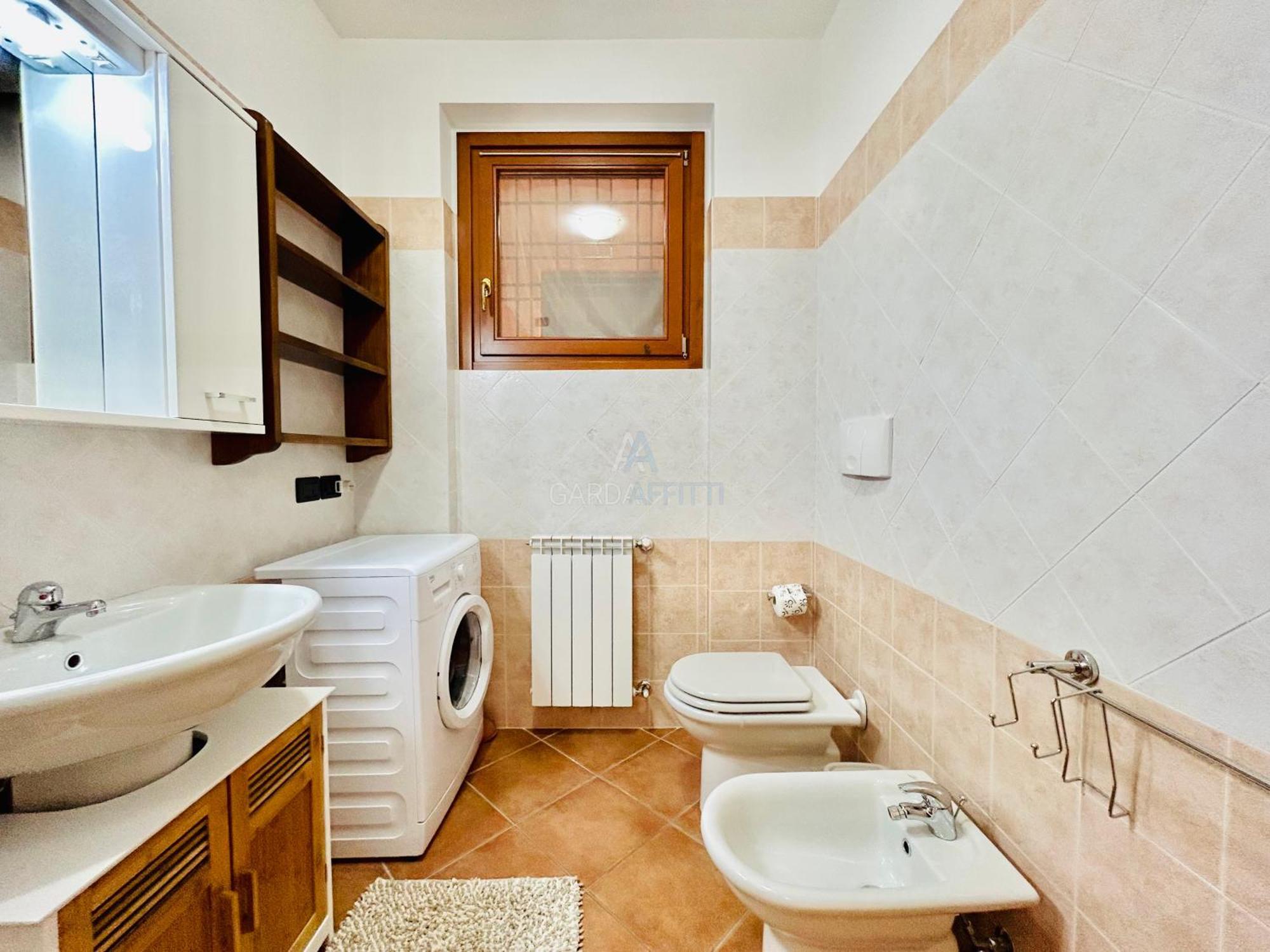 Artemide Apartment - A Soli 150M Dal Lago Di Garda 西尔米奥奈 外观 照片